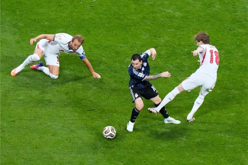 Phía Anh gây áp lực cho FIFA